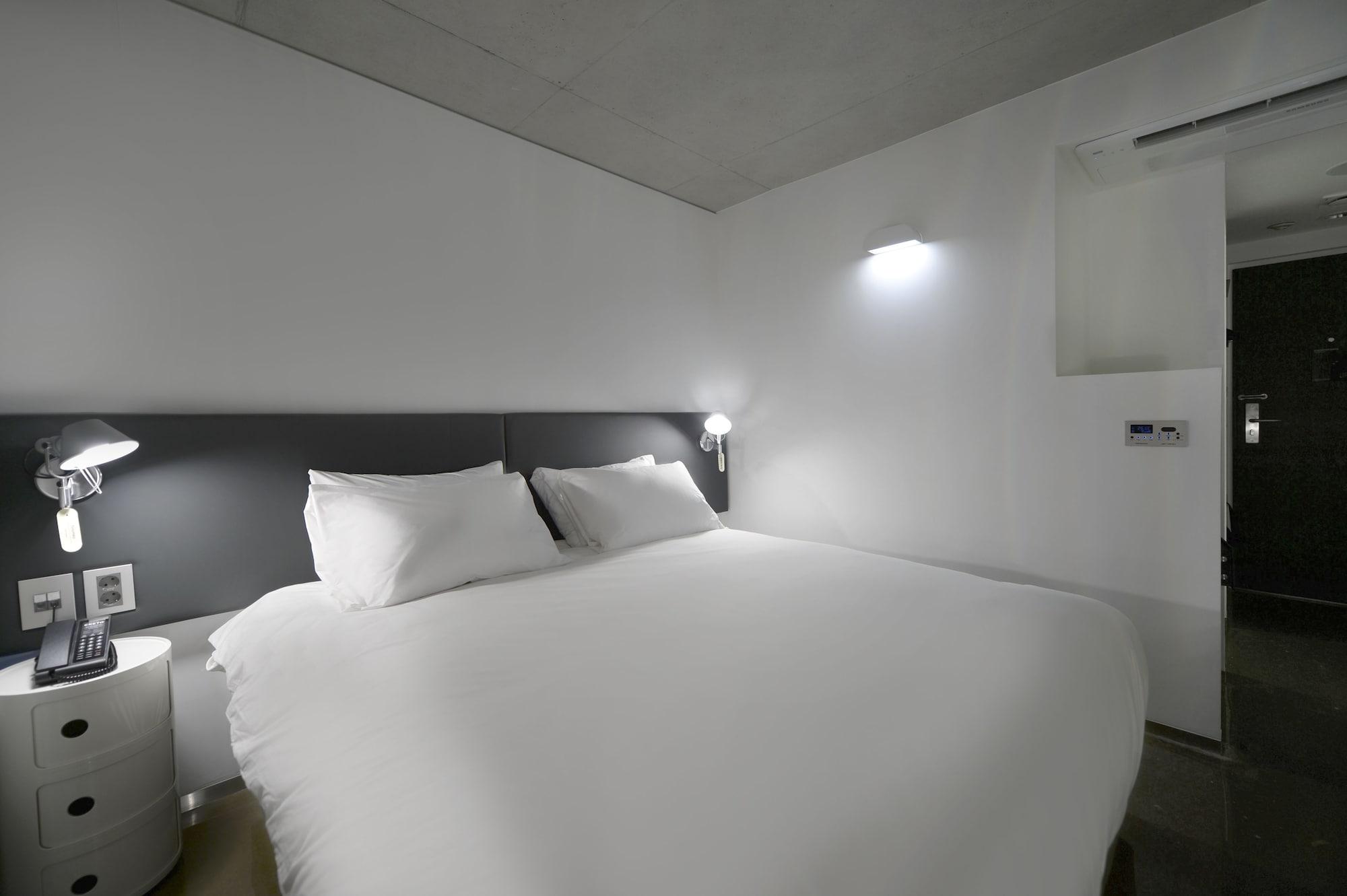 Creto Hotel Myeongdong Сеул Экстерьер фото